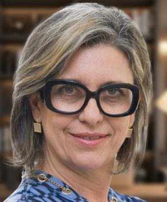 NÍVEA ALENCAR